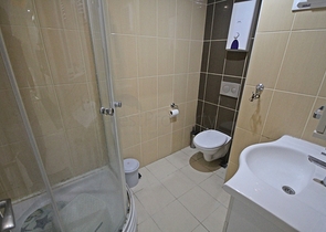 قريبة من البحر والاسواق- شقة غرفة وصالة - مفروشة - في مهموتلار / الانيا 