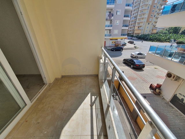 ضمن بناء جديد - شقة غرفة وصالة - واسعة - قريبة من البحر - في مهموتلار / الانيا 