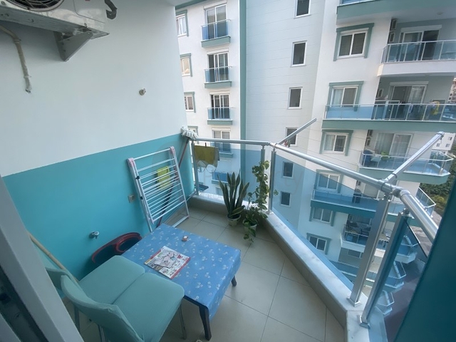 ضمن مجمع سكني عائلي - شقة غرفة وصالة -في مهموتلار / الانيا 