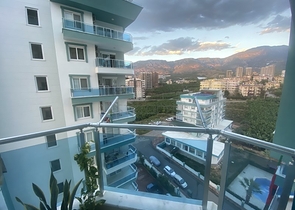 ضمن مجمع سكني عائلي - شقة غرفة وصالة -في مهموتلار / الانيا 