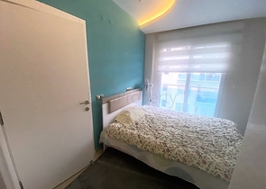 ضمن مجمع سكني عائلي - شقة غرفة وصالة -في مهموتلار / الانيا 