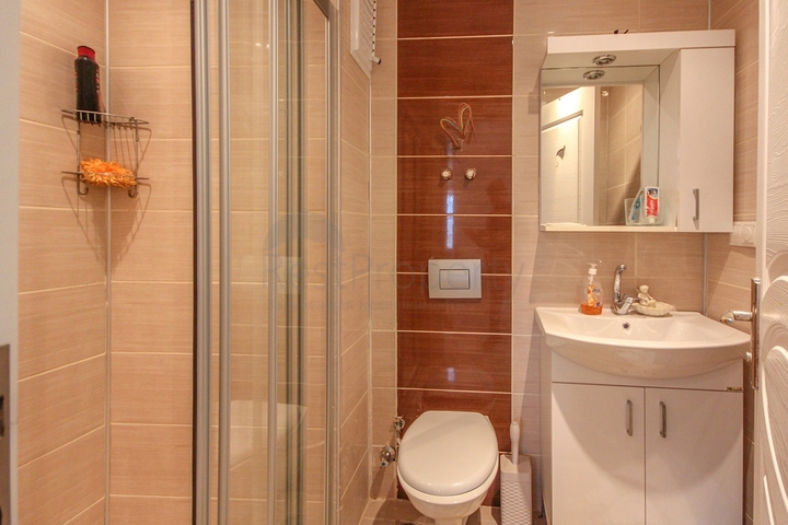 تراس واسع - دوبلكس غرفتين وصالة - مفروشة -في مهموتلار / الانيا 