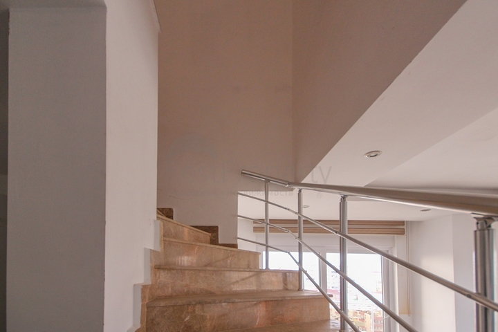 تراس واسع - دوبلكس غرفتين وصالة - مفروشة -في مهموتلار / الانيا 