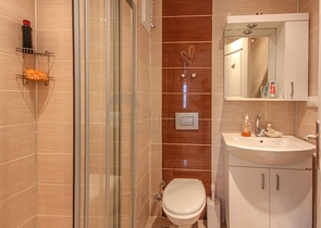 تراس واسع - دوبلكس غرفتين وصالة - مفروشة -في مهموتلار / الانيا 