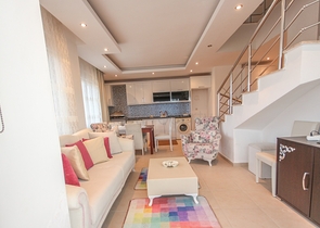 تراس واسع - دوبلكس غرفتين وصالة - مفروشة -في مهموتلار / الانيا 