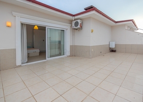 تراس واسع - دوبلكس غرفتين وصالة - مفروشة -في مهموتلار / الانيا 