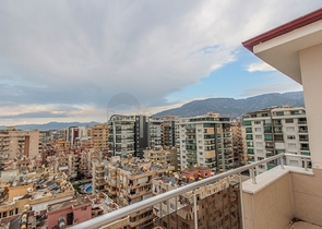 تراس واسع - دوبلكس غرفتين وصالة - مفروشة -في مهموتلار / الانيا 