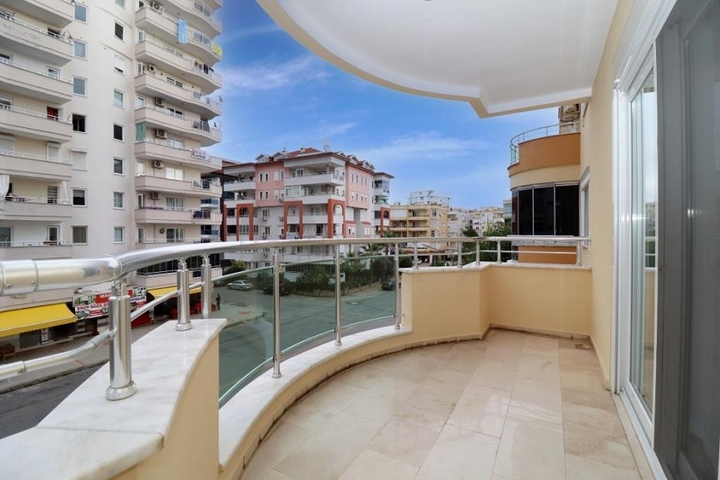 شقة مؤثثة - من تصميم غرفتين وصالة - في مهموتلار / الانيا 