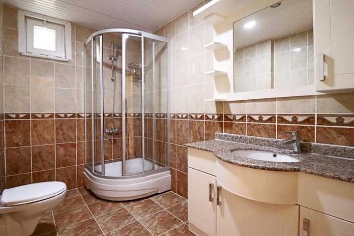 شقة مؤثثة - من تصميم غرفتين وصالة - في مهموتلار / الانيا 