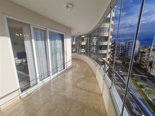 على شارع بارباروس - شقة غرفتين وصالة مفروشة - في مهموتلار / الانيا 