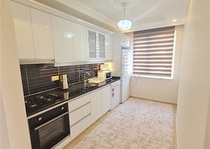 على شارع بارباروس - شقة غرفتين وصالة مفروشة - في مهموتلار / الانيا 