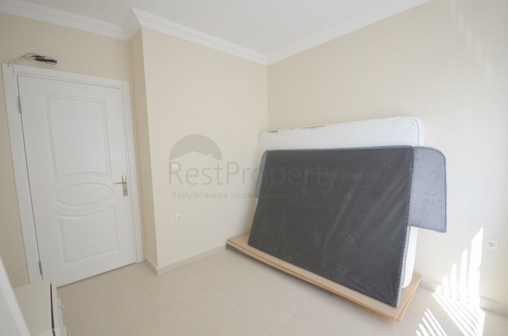 شقة غرفة وصالة - قريبة من البازار - في مهموتلار / الانيا 