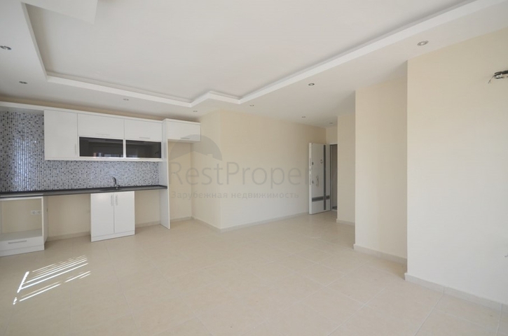 شقة غرفة وصالة - قريبة من البازار - في مهموتلار / الانيا 