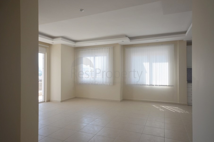 شقة غرفة وصالة - قريبة من البازار - في مهموتلار / الانيا 