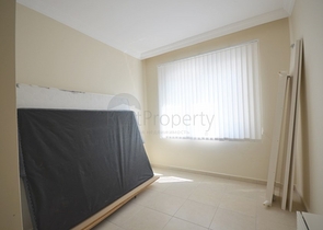 شقة غرفة وصالة - قريبة من البازار - في مهموتلار / الانيا 