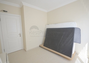 شقة غرفة وصالة - قريبة من البازار - في مهموتلار / الانيا 