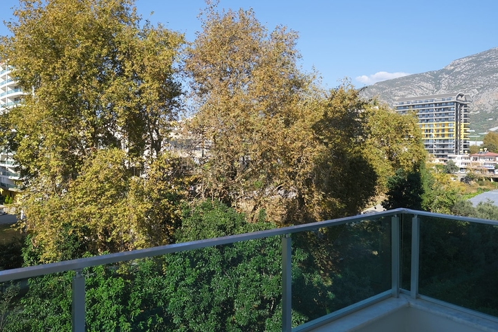 شقق قريبة من البحر - باسعار مناسبة - تصميم 1+1 - في مهموتلار / الانيا 