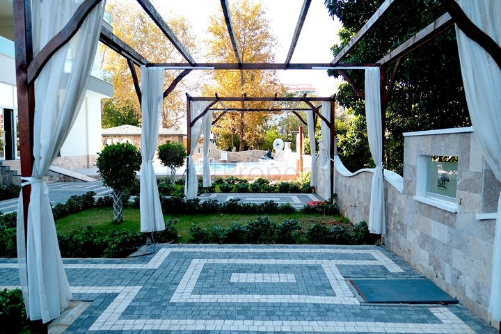 شقق قريبة من البحر - باسعار مناسبة - تصميم 1+1 - في مهموتلار / الانيا 