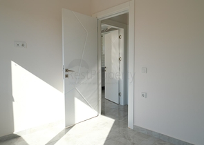 شقق قريبة من البحر - باسعار مناسبة - تصميم 1+1 - في مهموتلار / الانيا 