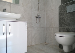 شقق قريبة من البحر - باسعار مناسبة - تصميم 1+1 - في مهموتلار / الانيا 