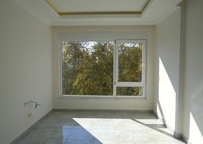 شقق قريبة من البحر - باسعار مناسبة - تصميم 1+1 - في مهموتلار / الانيا 