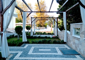 شقق قريبة من البحر - باسعار مناسبة - تصميم 1+1 - في مهموتلار / الانيا 