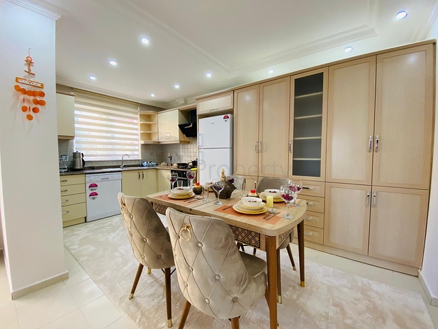 شقة مؤثثة - تصميم غرفتين وصالة - في منطقة مهموتلار الحيوية / مدينة الانيا 