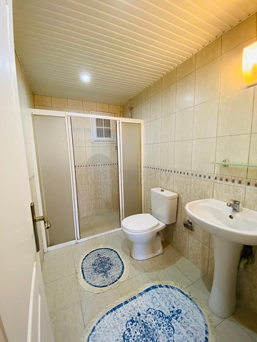 شقة مؤثثة - تصميم غرفتين وصالة - في منطقة مهموتلار الحيوية / مدينة الانيا 