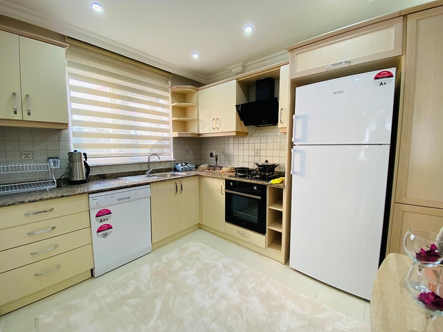 شقة مؤثثة - تصميم غرفتين وصالة - في منطقة مهموتلار الحيوية / مدينة الانيا 