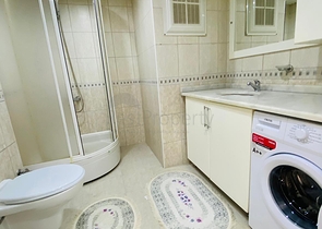 شقة مؤثثة - تصميم غرفتين وصالة - في منطقة مهموتلار الحيوية / مدينة الانيا 