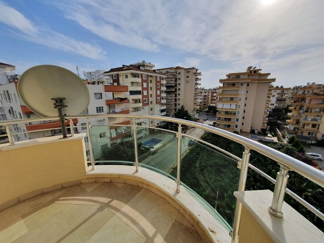 شقة 2 غرفة وصالة - قريب من الخدمات - في مهموتلار / الانيا 