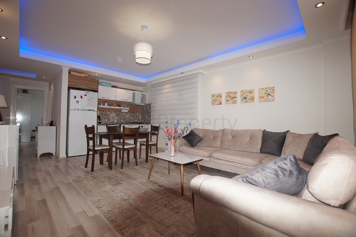 شقة انيقة - تصميم غرفتين وصالة - مع الاثاث - في مهموتلار / الانيا 