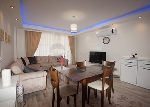 شقة انيقة - تصميم غرفتين وصالة - مع الاثاث - في مهموتلار / الانيا 