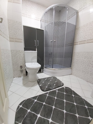 اثاث جديد - شقة غرفة وصالة - قريبة من البحر والاسواق -في مهموتلار / الانيا 