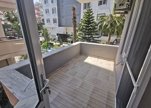 اثاث جديد - شقة غرفة وصالة - قريبة من البحر والاسواق -في مهموتلار / الانيا 