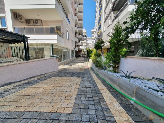 ضمن مجمع سكني حديث -شقة غرفتين وصالة مفروشة - في مهموتلار / الانيا 