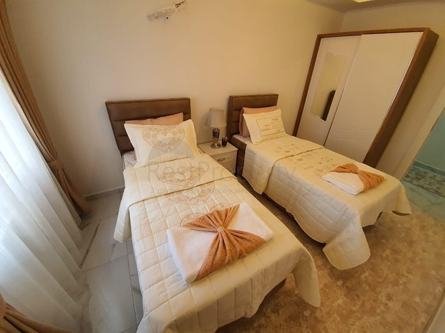 ضمن مجمع سكني حديث -شقة غرفتين وصالة مفروشة - في مهموتلار / الانيا 