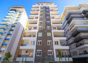 ضمن مجمع سكني حديث -شقة غرفتين وصالة مفروشة - في مهموتلار / الانيا 