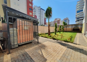 ضمن مجمع سكني حديث -شقة غرفتين وصالة مفروشة - في مهموتلار / الانيا 