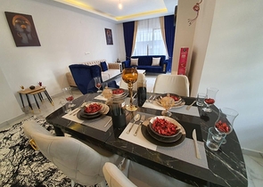 ضمن مجمع سكني حديث -شقة غرفتين وصالة مفروشة - في مهموتلار / الانيا 