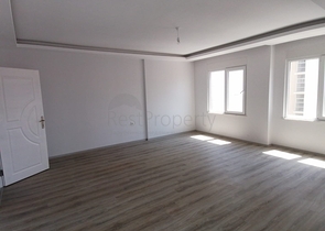 شقة 3 غرف وصالة - ضمن مجمع سكني عائلي جديد -في مهموتلار / الانيا 