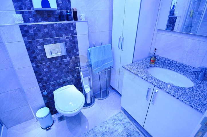 اطلالة بحر - شقة فاخرة - تصميم 2 غرفة وصالة - في مهموتلار / الانيا 