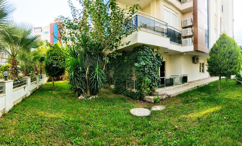 بنتهاوس من 3 غرف نوم في مجمع في كونيالتي أنطاليا