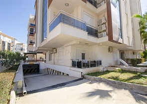 بنتهاوس من 3 غرف نوم في مجمع في كونيالتي أنطاليا