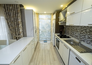 بنتهاوس من 3 غرف نوم في مجمع في كونيالتي أنطاليا