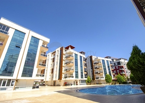 بنتهاوس من 3 غرف نوم في مجمع في كونيالتي أنطاليا