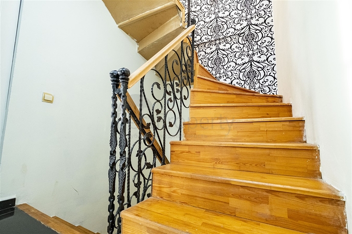 فيلا 4 + 1 في مجمع في منطقة كوندو لارا ، على بعد 10 دقائق من الشاطئ