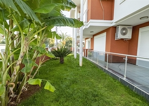 فيلا 4 + 1 في مجمع في منطقة كوندو لارا ، على بعد 10 دقائق من الشاطئ