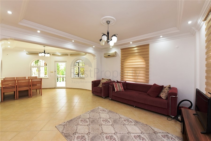 فيلا مستقلة مع مسبح خاص -في افسلار / الانيا 