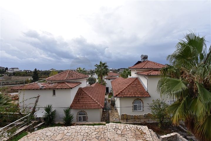 فيلا مستقلة مع مسبح خاص -في افسلار / الانيا 